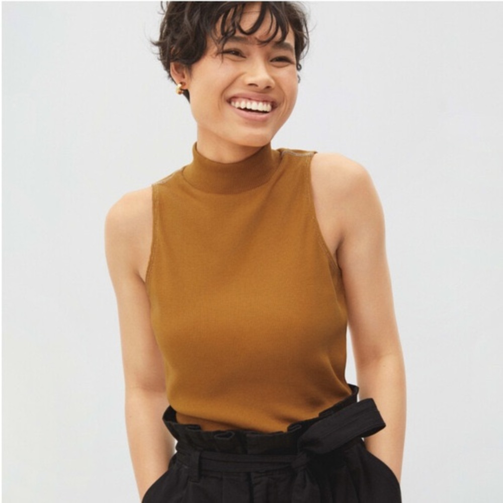 Everlane ribbed mockneck tank top